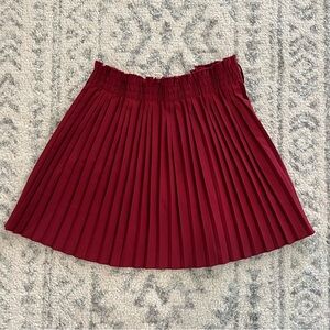 SHEIN Pleated Dark Red Mini Skirt – size L